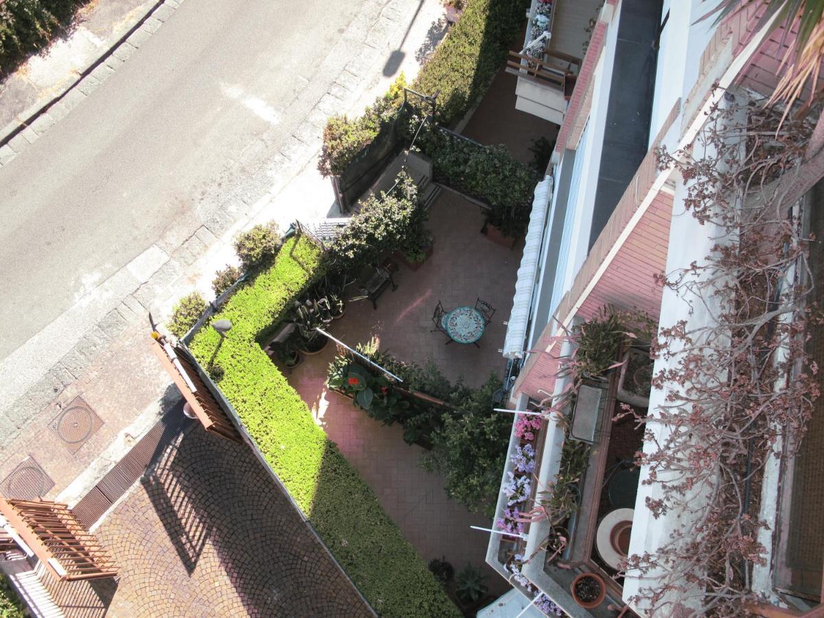 Monocamera Con Terrazzogiardino -Studette -Zona Panoramica Posillipo Napoli Eksteriør bilde